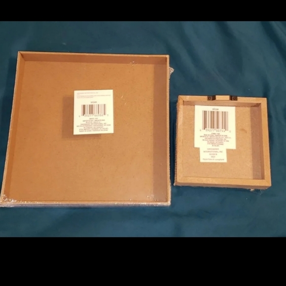 Decorative Farmhouse Decor - Picture 2 of 2